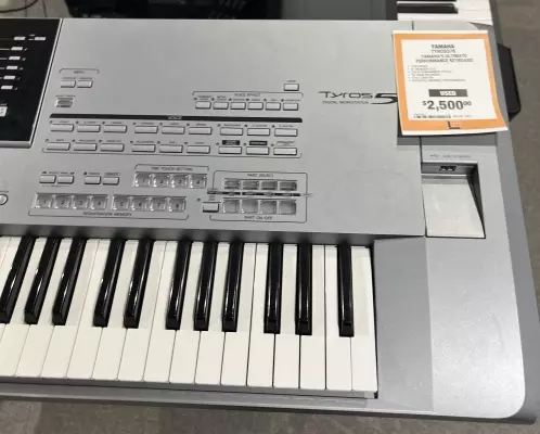 Store Special Product - Yamaha - Tyros 5 76-Key Arranger Workstation